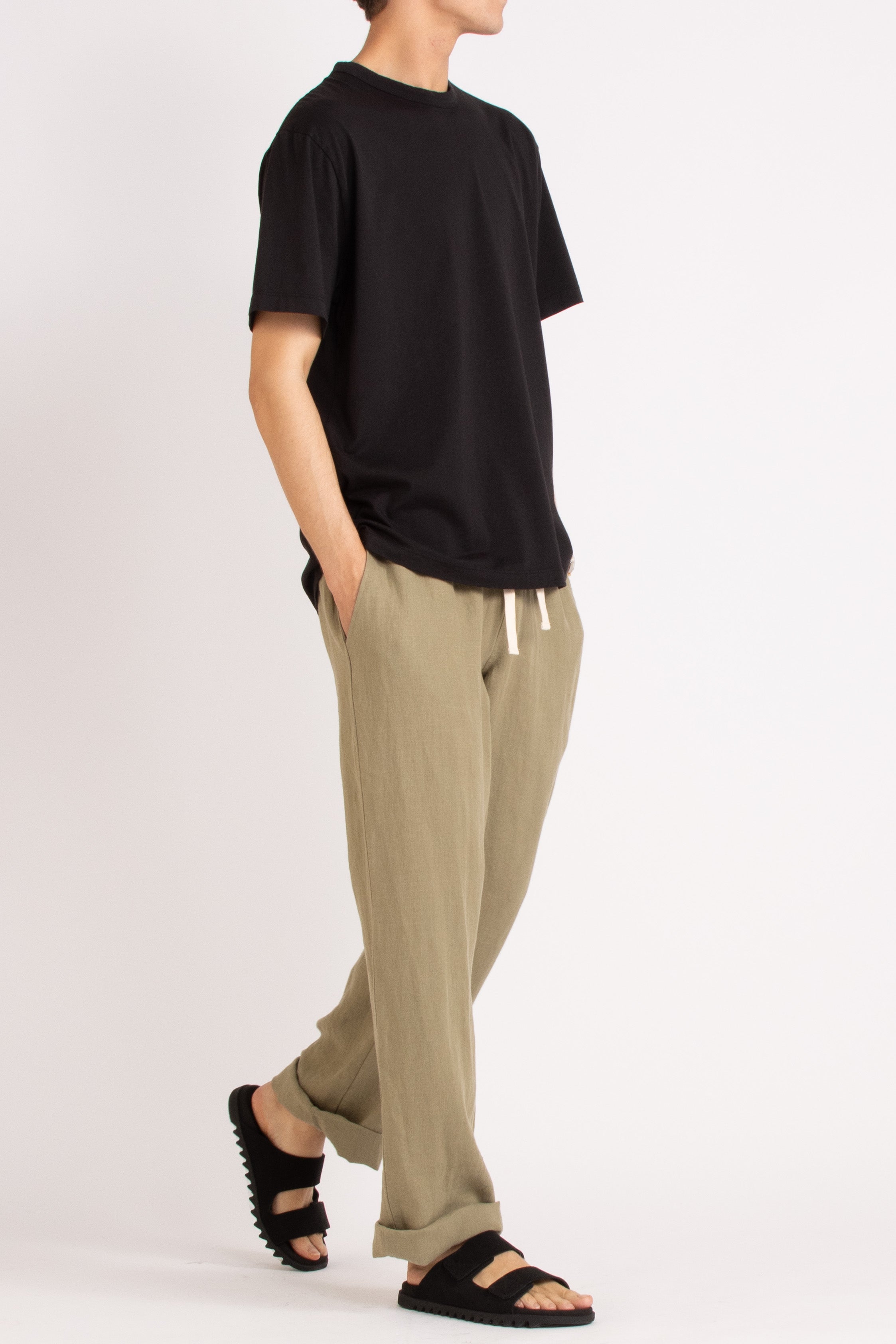 Ensemble - Sacramento T-Shirt, Elijah Pant & Jagger Slide